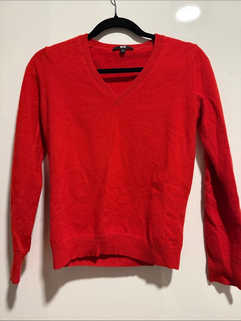 100% Cashmere Uniqlo Women's V-Neck Sweater